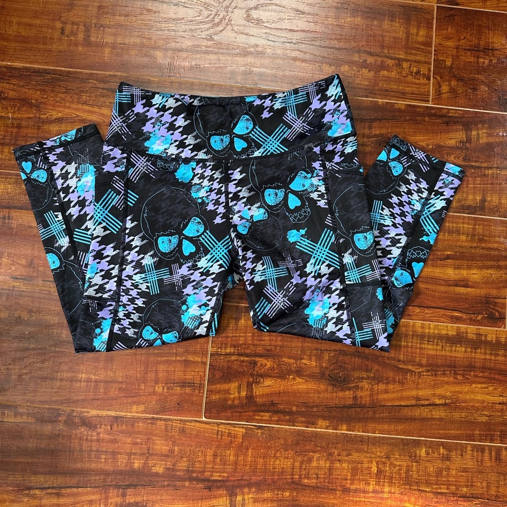 CVG skull capris
